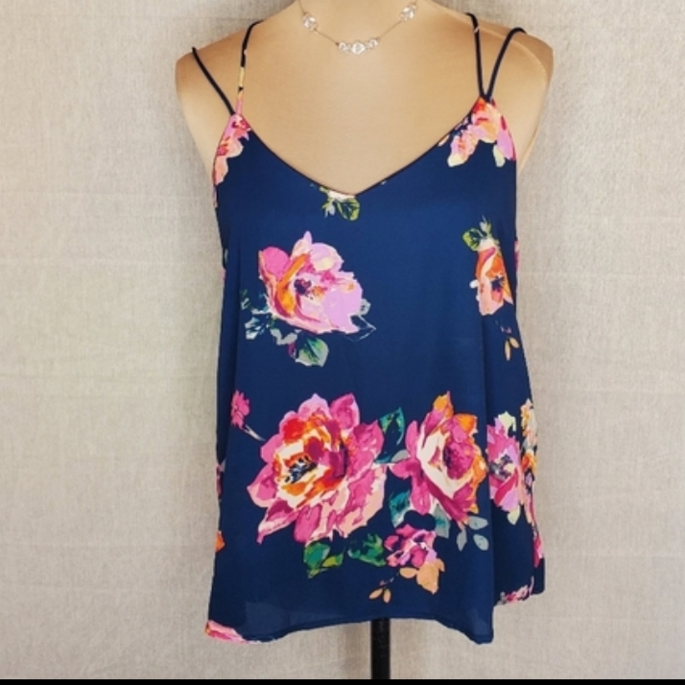 ♡ Everly Swing Tank Top Size Medium Blue With Floral Pattern